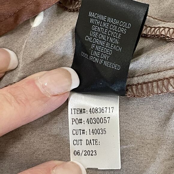 Torrid Stretch Satin Hi-Low Ruffle Skirt Size 1/1X/14-16 Brown Polka Dot NEW - Picture 9 of 10